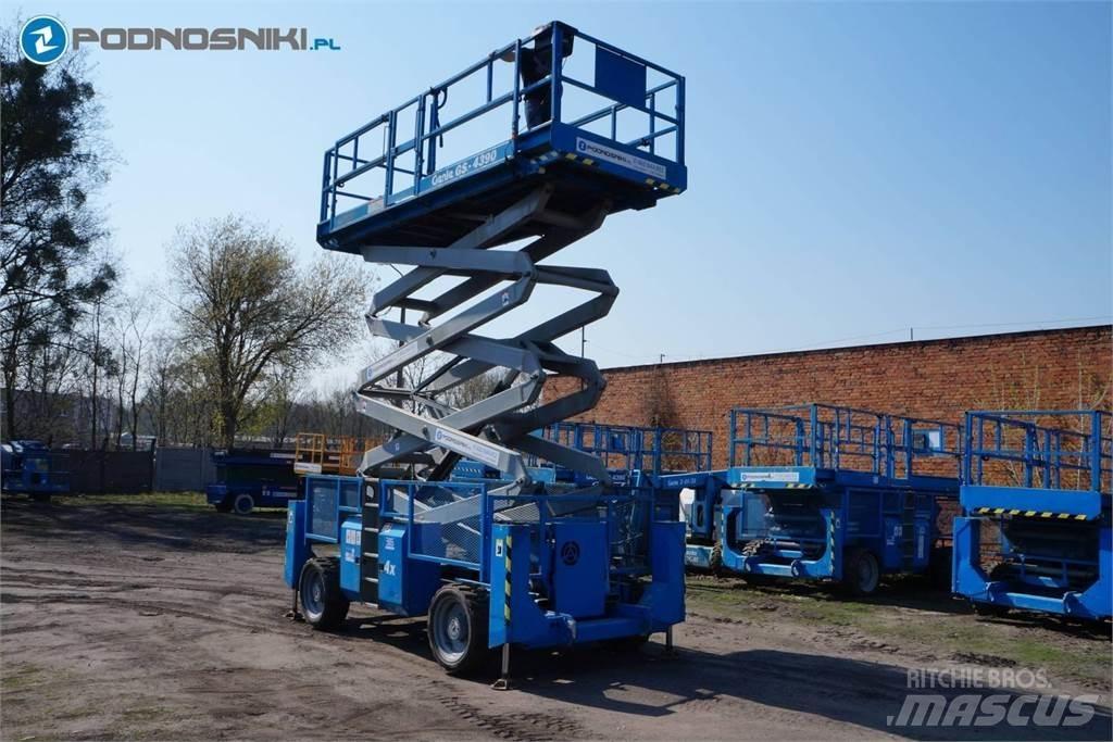 Genie 4390 Підйомники-ножиці