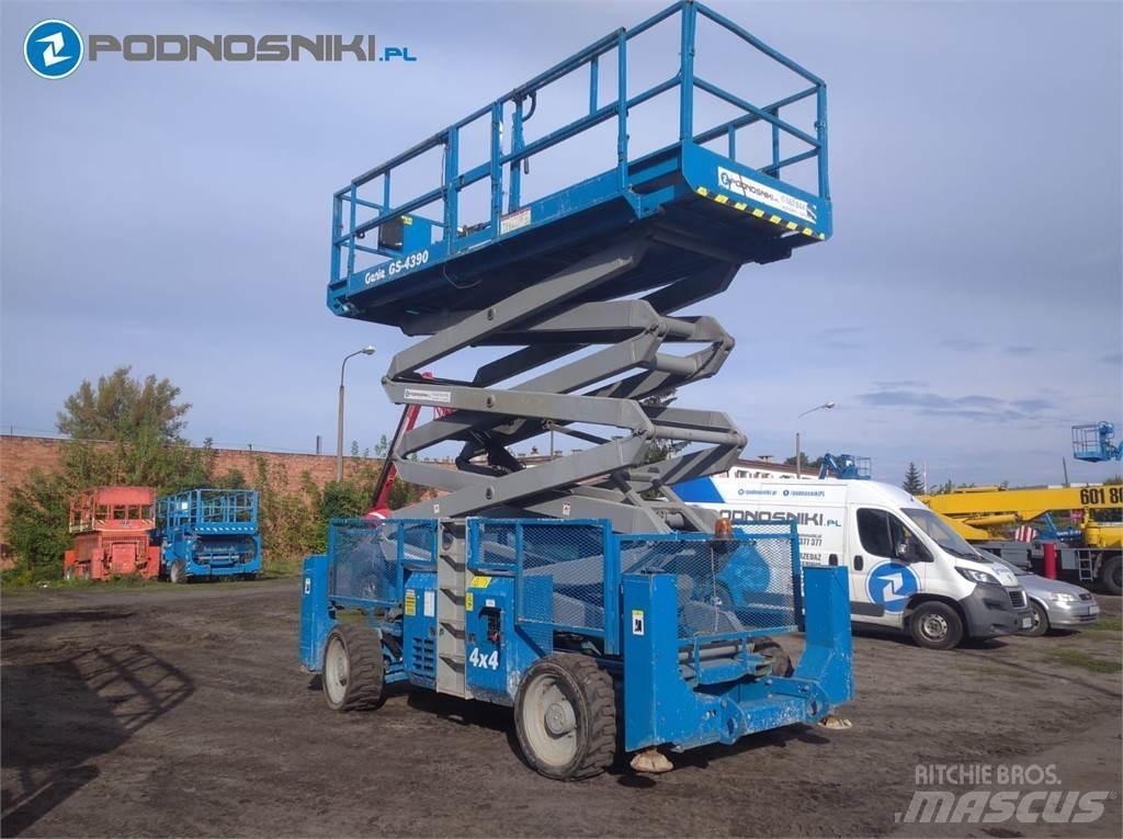 Genie 4390 Підйомники-ножиці