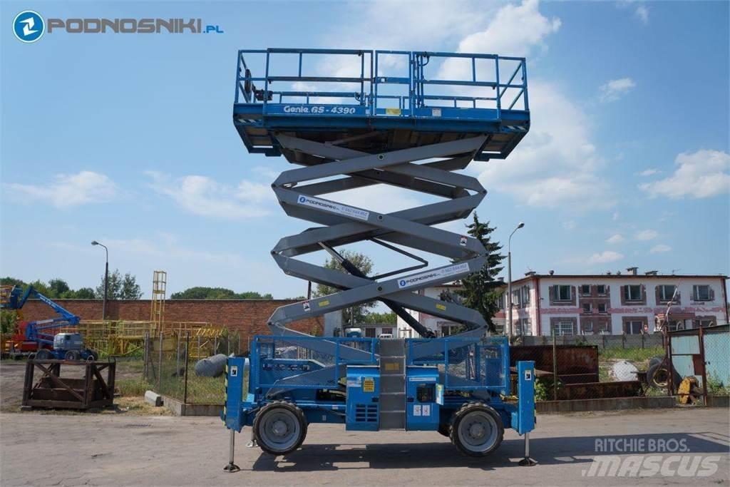 Genie 4390 RT Підйомники-ножиці
