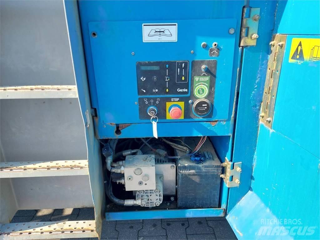 Genie GS-3390 Підйомники-ножиці