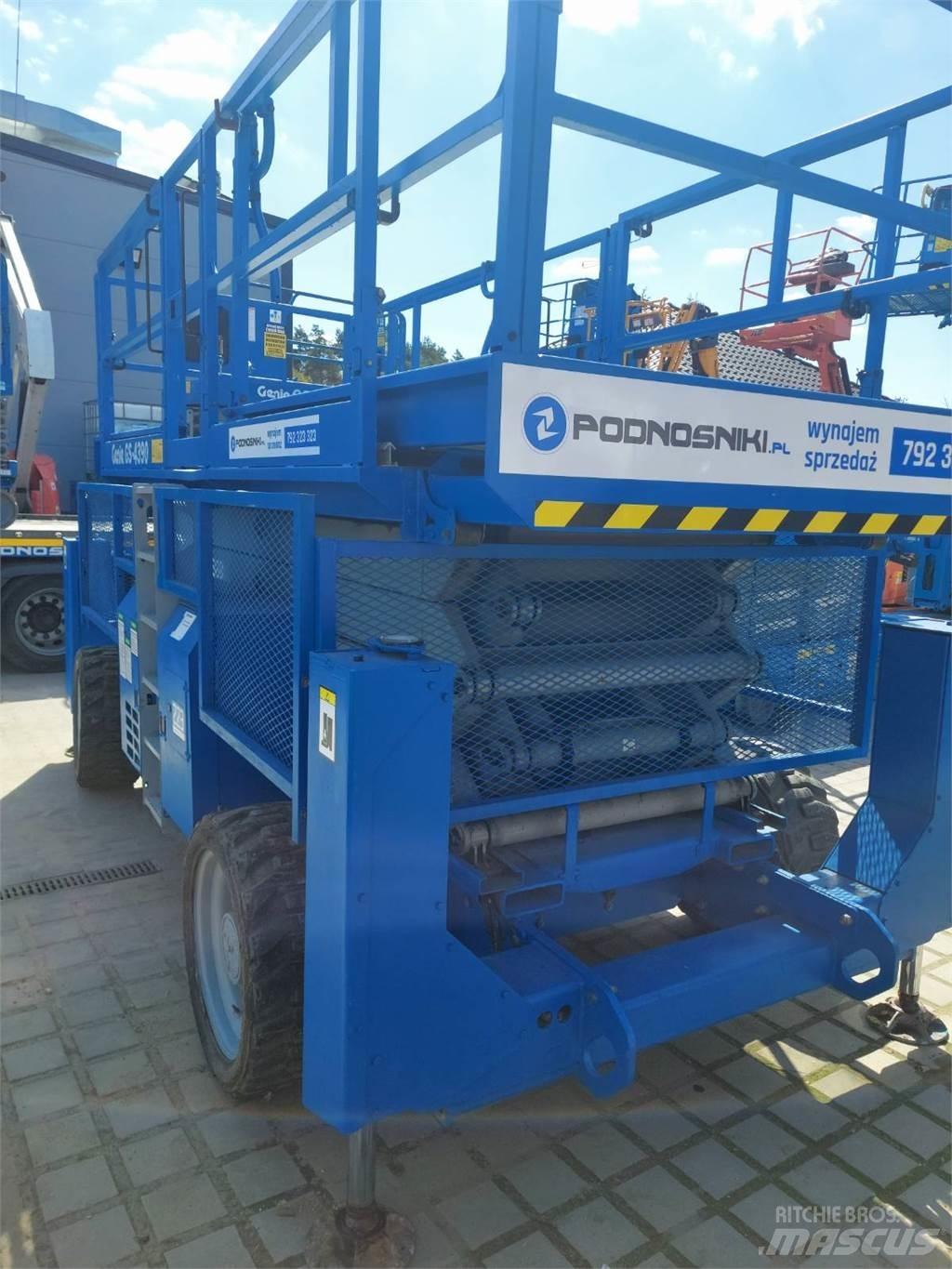 Genie GS-4390 RT Підйомники-ножиці