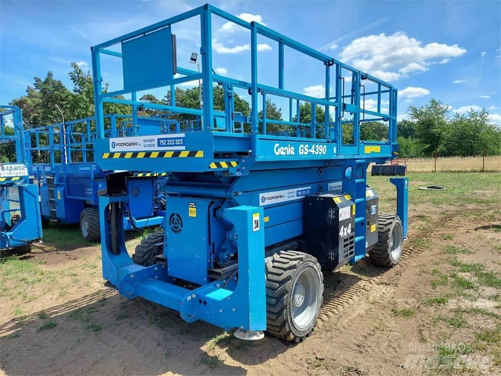 Genie GS-4390 RT Підйомники-ножиці