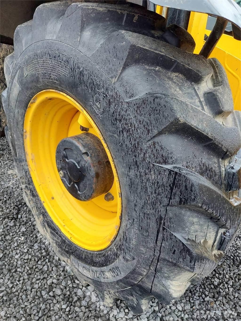 JCB 535-140 Телескопічні навантажувачі