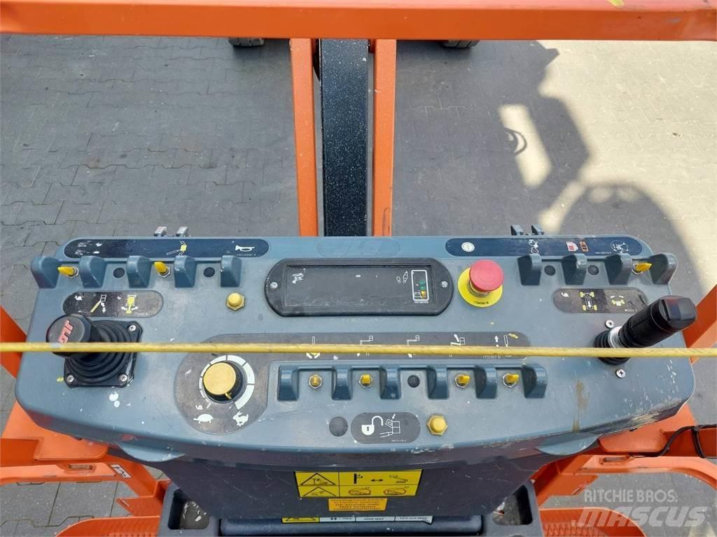 JLG E450AJ Колінчаті підйомники