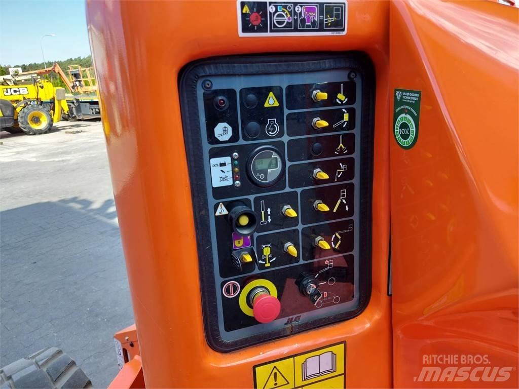 JLG E450AJ Колінчаті підйомники