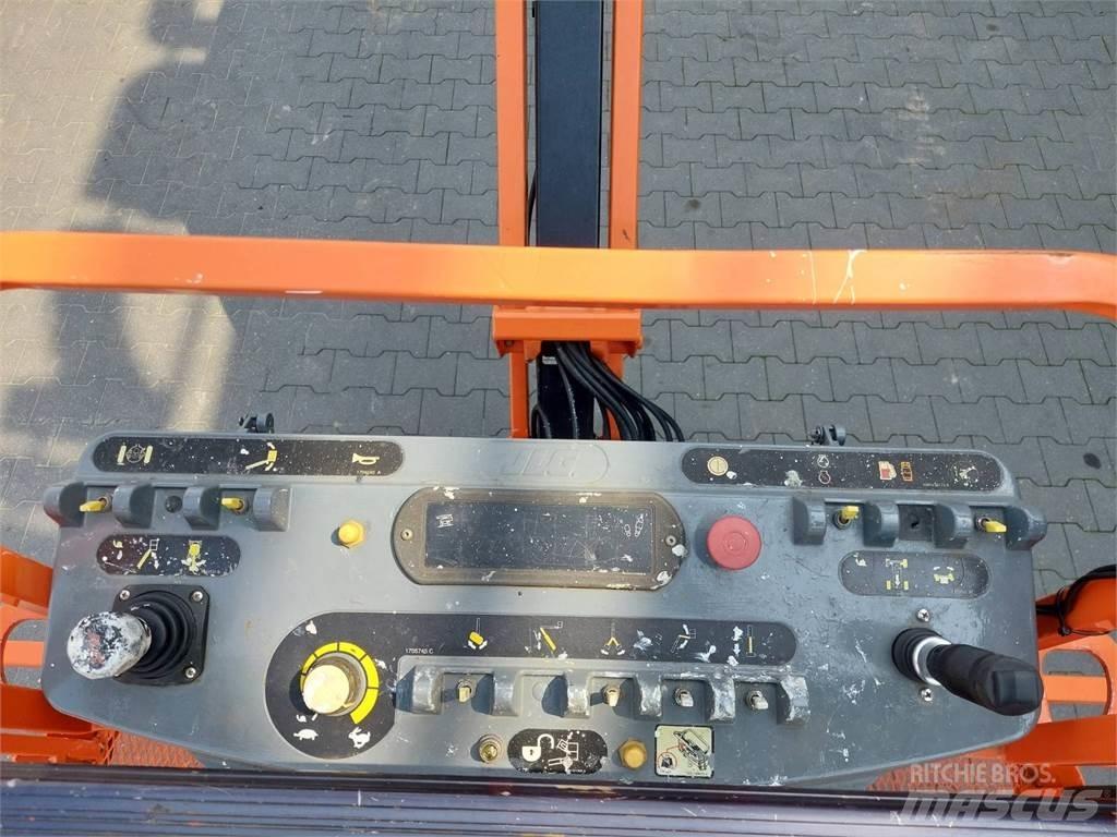 JLG M600JP Колінчаті підйомники