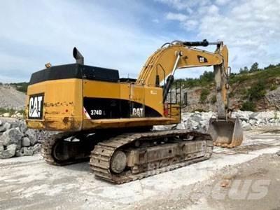CAT 374DL Гусеничні екскаватори