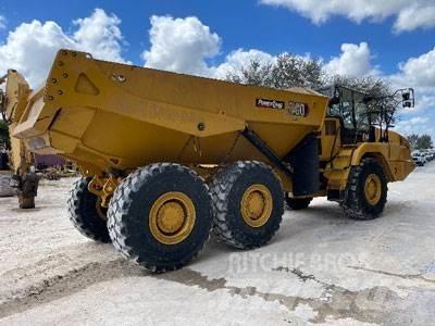 CAT 730-04A Зчленовані самоскиди