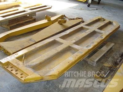 CAT 740 Tailgate Інше обладнання