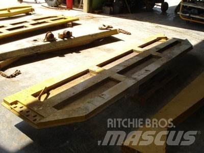 CAT 740 Tailgate Інше обладнання