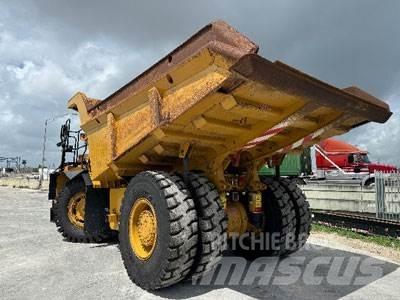 CAT 770G Кар`єрні самоскиди