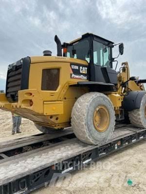 CAT 938M Фронтальні навантажувачі