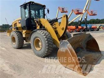 CAT 938M Фронтальні навантажувачі