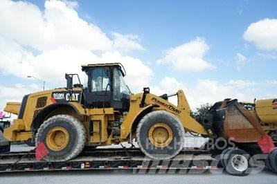 CAT 950M Фронтальні навантажувачі