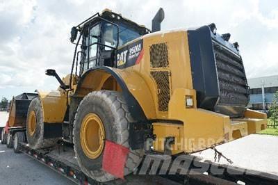 CAT 950M Фронтальні навантажувачі