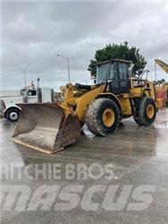 CAT 966M Фронтальні навантажувачі