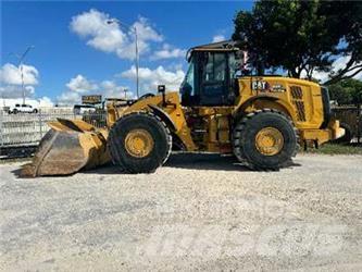 CAT 980M Фронтальні навантажувачі