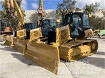CAT D3 LGP Гусеничні бульдозери
