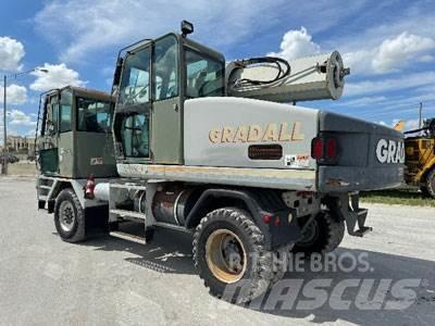Gradall XL3100 Колісні екскаватори