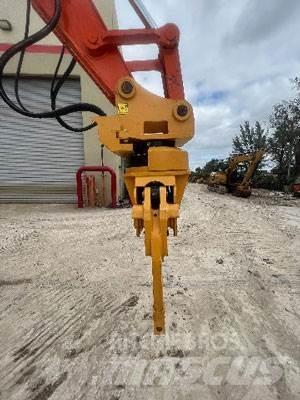 Hitachi ZX225USLC-6 Перевантажувачі металобрухту/промислові навантажувачі