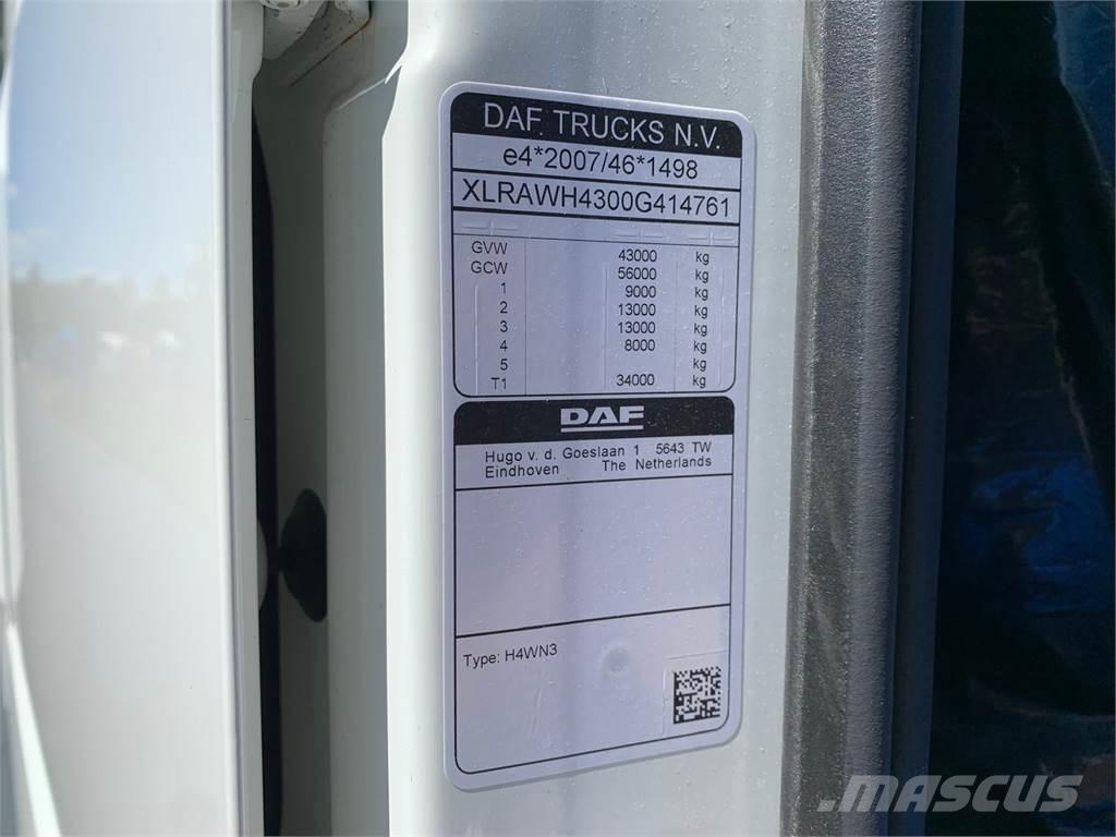DAF XF 430 8x4*4 Шасі з кабіною