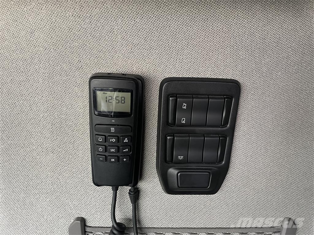 Scania S560 2950 Тягачі