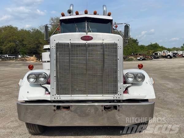 Peterbilt 359 Евакуатори