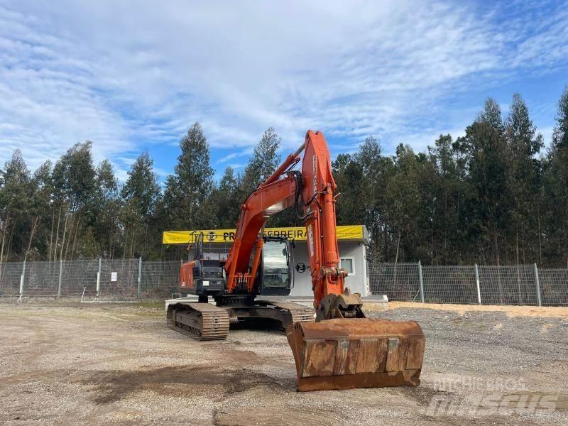 Hitachi ZX250LC-6 Гусеничні екскаватори