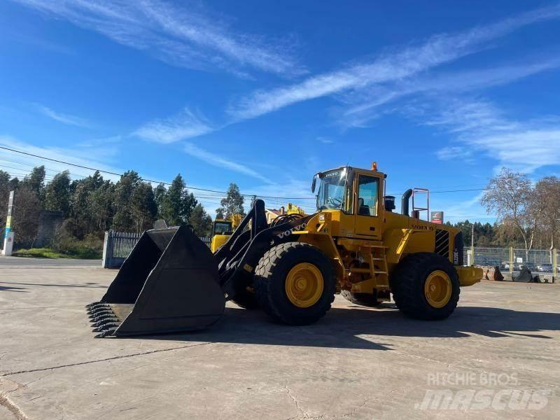 Volvo L 220 E Фронтальні навантажувачі