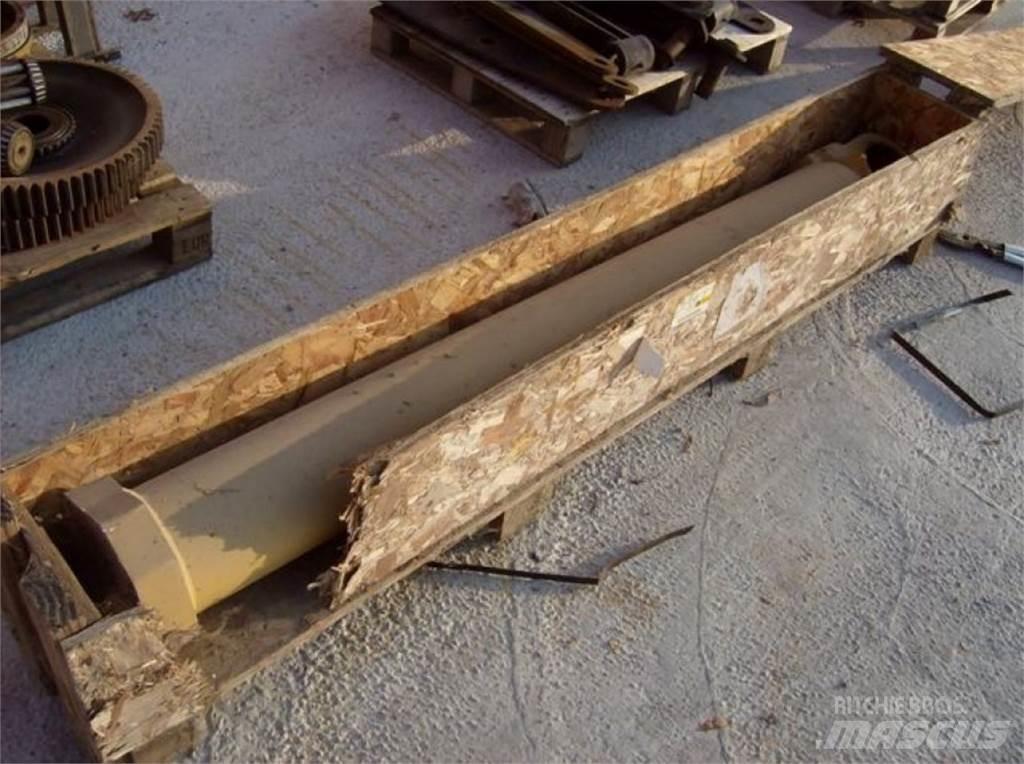 CAT 225 Будтехніка - Інші