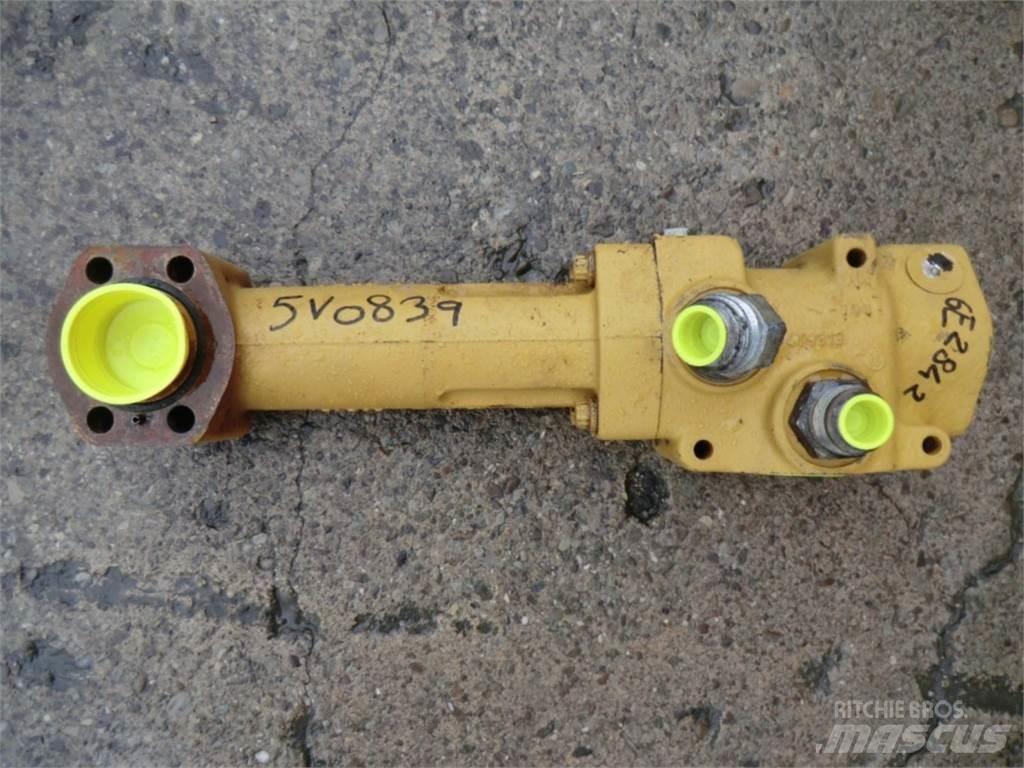 CAT 231D Будтехніка - Інші