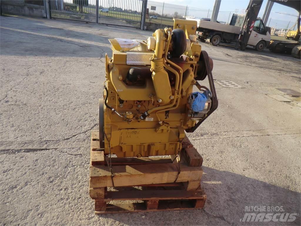 CAT 3054 Двигуни