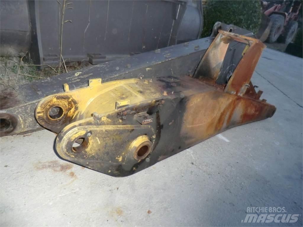CAT 312D Шасі
