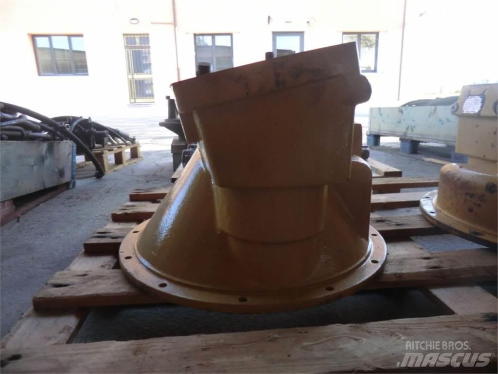 CAT 320B Шасі