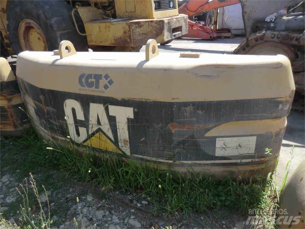 CAT 325B Шасі