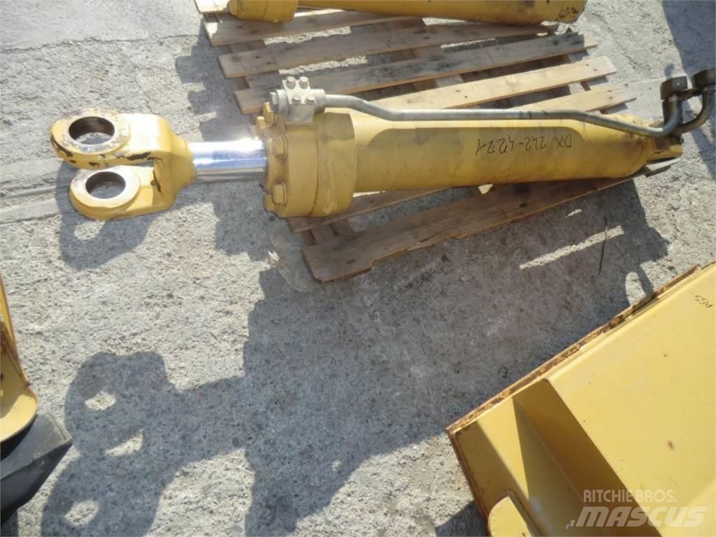 CAT 735 Будтехніка - Інші