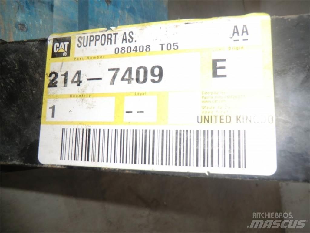 CAT 735 Шасі