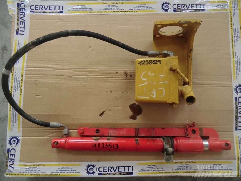 CAT 735 Будтехніка - Інші