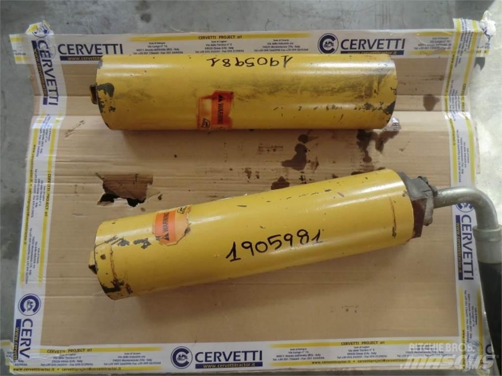 CAT 735 Будтехніка - Інші