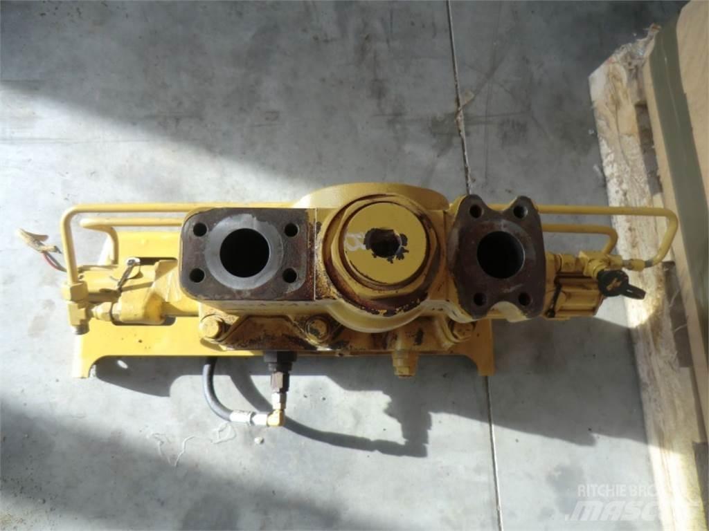 CAT 735 Будтехніка - Інші