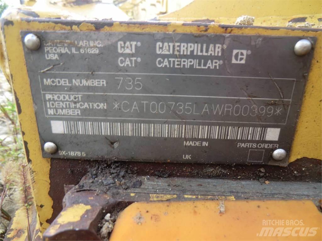 CAT 735 Шасі
