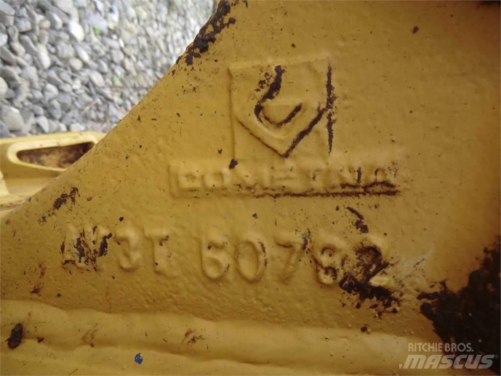 CAT 735 Шасі
