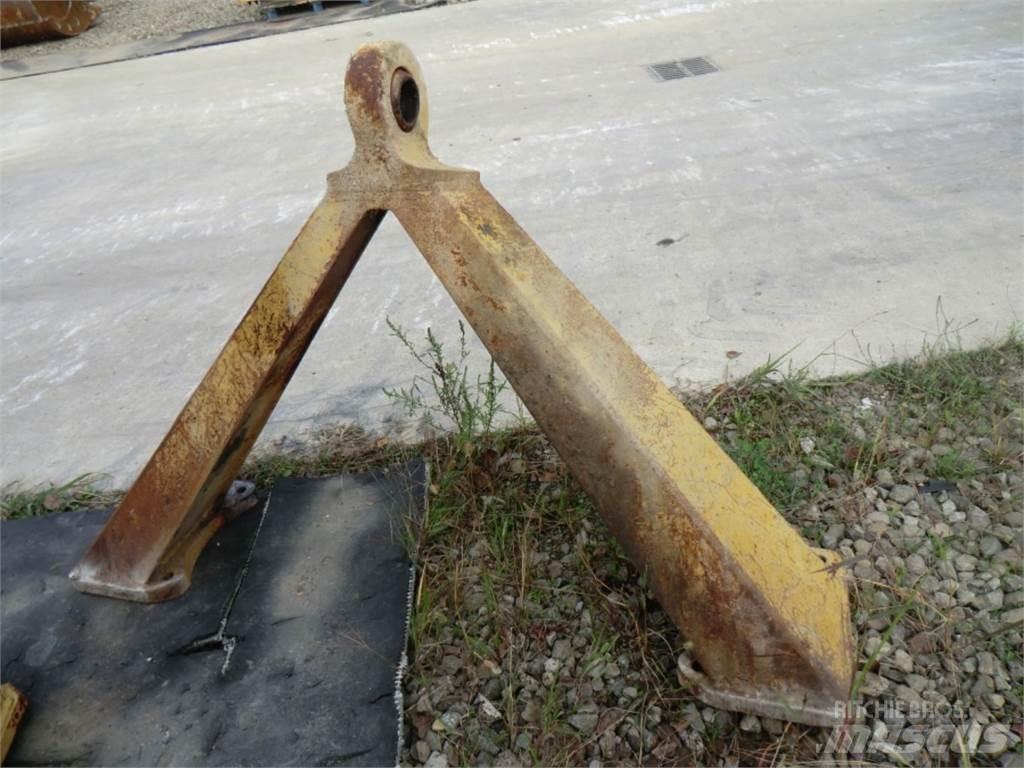 CAT 735 Шасі