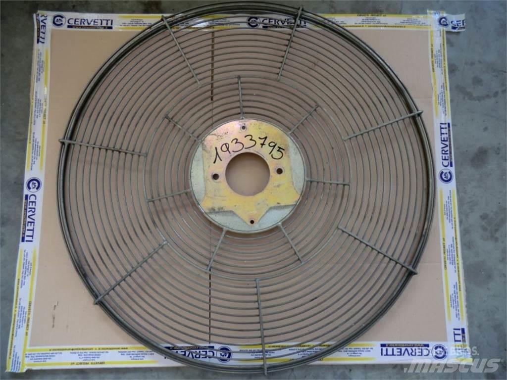 CAT 735 Шасі