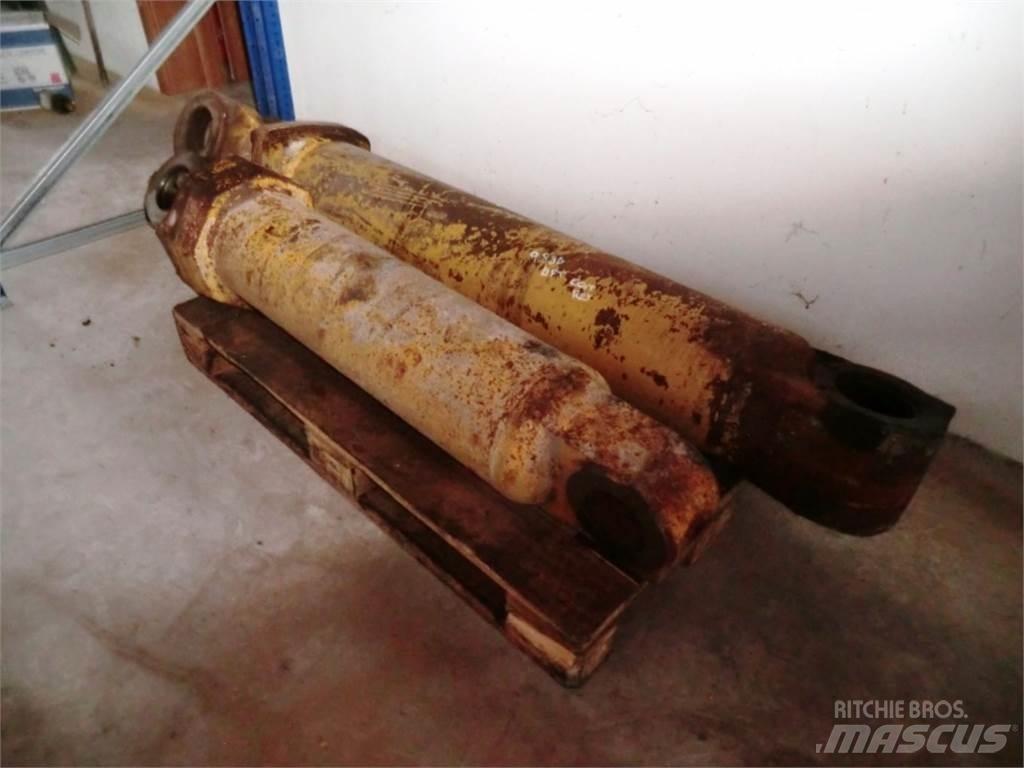 CAT 943 Будтехніка - Інші
