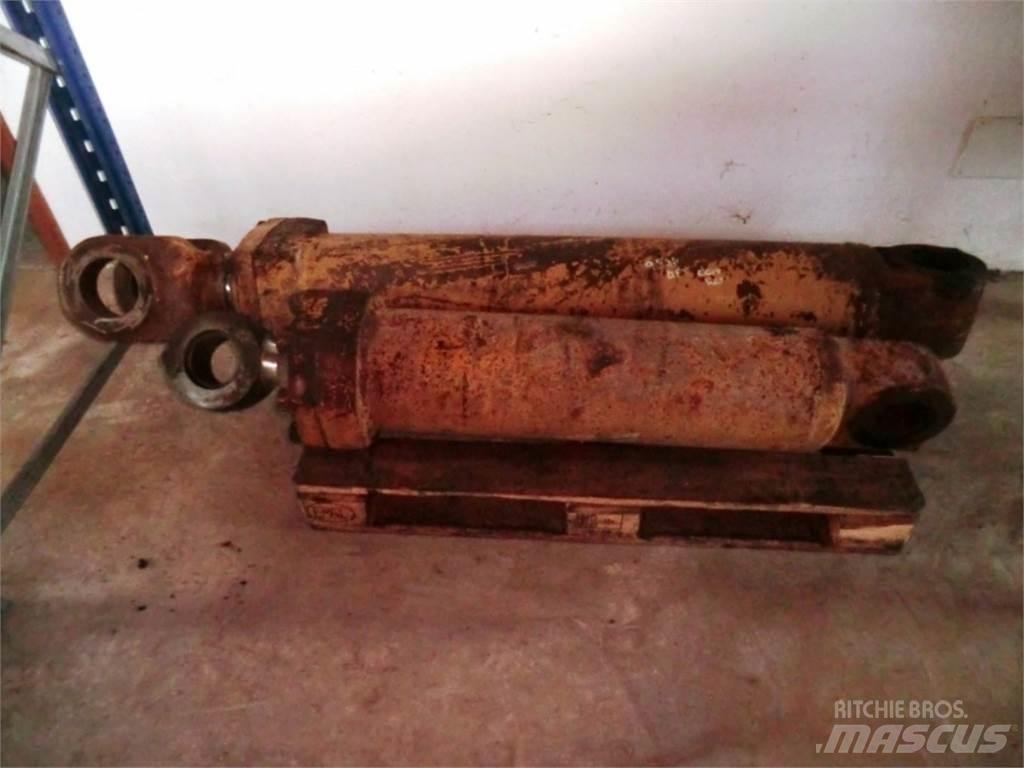 CAT 943 Будтехніка - Інші