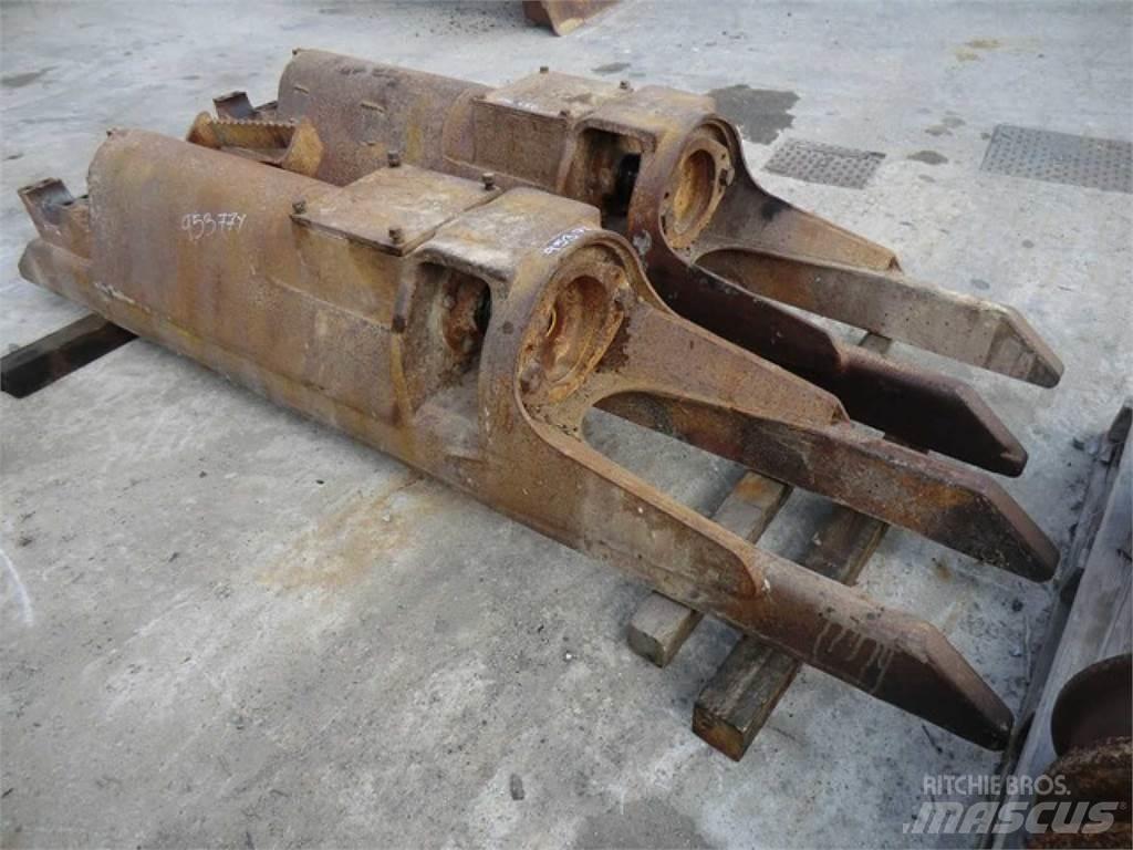 CAT 953 Гусениці