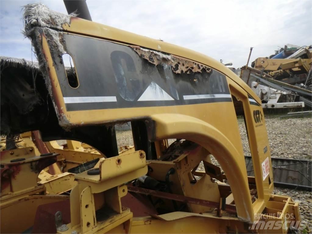 CAT 962H Шасі