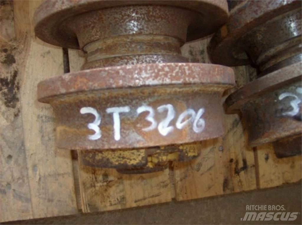 CAT 963 Гусениці