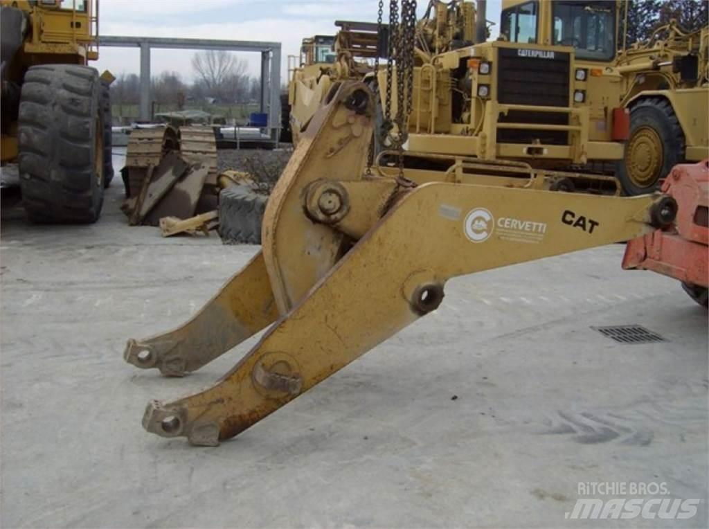 CAT 963 Шасі